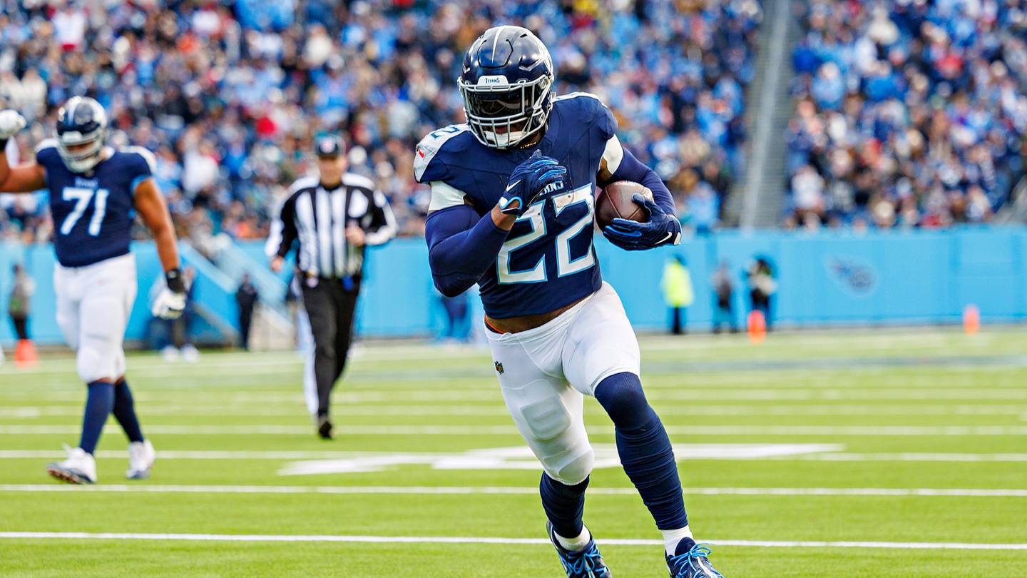 Latest Titans free agency move is a bit of a head scratcher - Vimarsana News