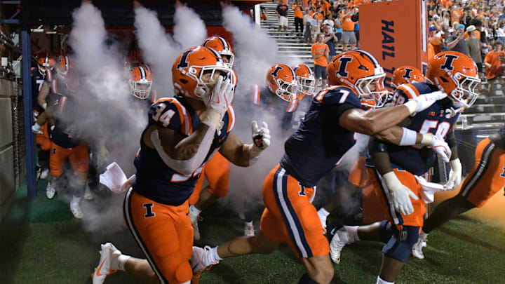 The Illinois Fighting Illini take the field 