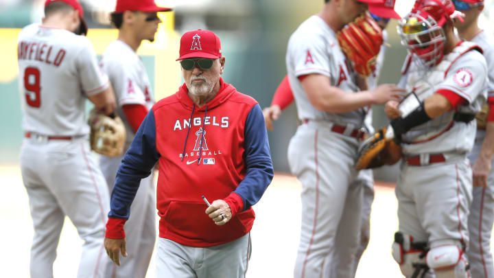 Los Angelinos buscan sustituto para Joe Maddon