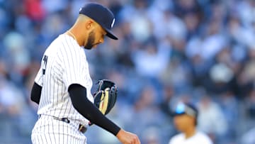 Los Yankees pueden conseguir en el mercado un cerrador mejor que Devin Williams 