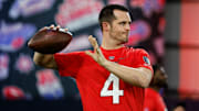 Derek Carr es el nuevo mariscal de campo de los New Orleans Saints 