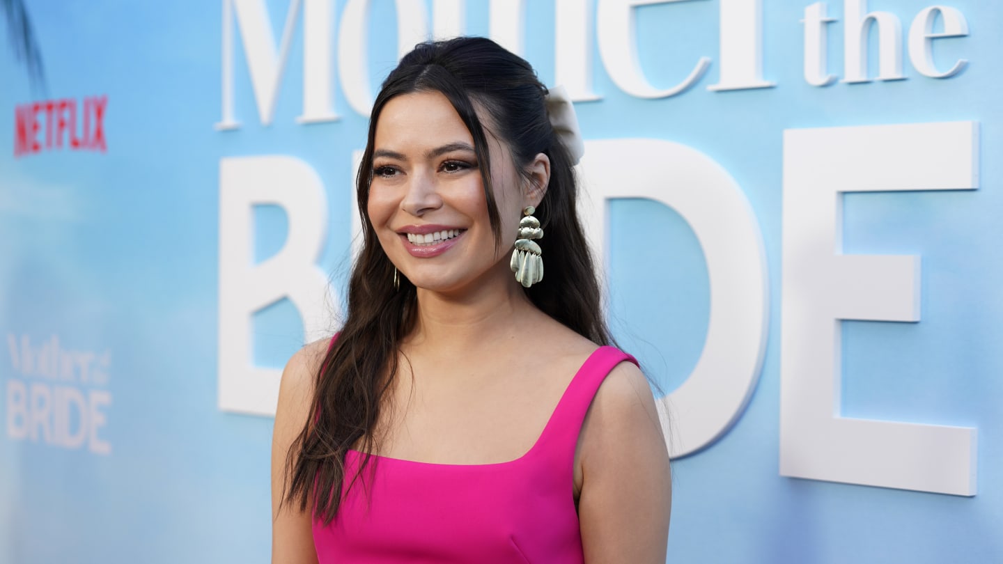 Miranda Cosgrove will visit The Wrong Paris in new Netflix romantic comedy