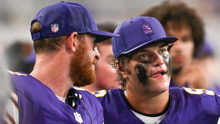 Vikings backup quarterback Carson Wentz tried to lift J.J. McCarthy's spirits after he suffered an ankle injury.