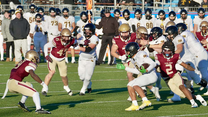 The St. Anthony's and Iona Prep football teams faced off in the CHSFL AAA championship at Mitchel Athletic Complex in Uniondale on Nov. 23, 2024. The St. Anthony's and Iona Prep football teams faced off in the CHSFL AAA championship at Mitchel Athletic Complex in Uniondale on Nov. 23, 2024.