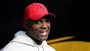 Tampa Bay Buccaneers v Los Angeles Chargers