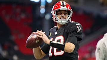 Dec 22, 2024; Atlanta, Georgia, USA; Atlanta Falcons quarterback Kirk Cousins (18) prepares for a game against the New York Giants at Mercedes-Benz Stadium. Mandatory Credit: Brett Davis-Imagn Images

