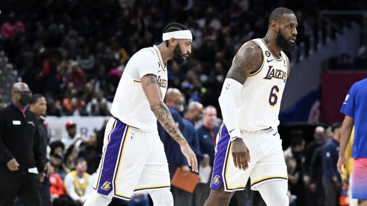 Para Shaquille O'Neal, los Lakers deberían apoyarse en otros jugadores para anotar puntos y no depender de LeBron James