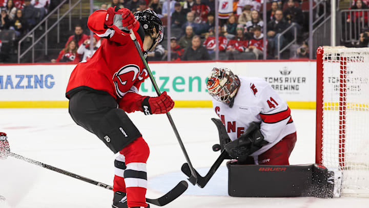 Carolina Hurricanes v New Jersey Devils
