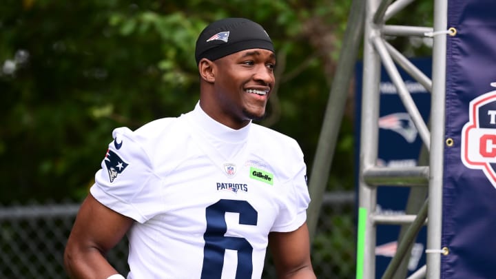 Jul 24, 2024; Foxborough, MA, USA; New England Patriots wide receiver Javon Baker (6) walks to the practice field during training camp at Gillette Stadium. Mandatory Credit: Eric Canha-USA TODAY Sports