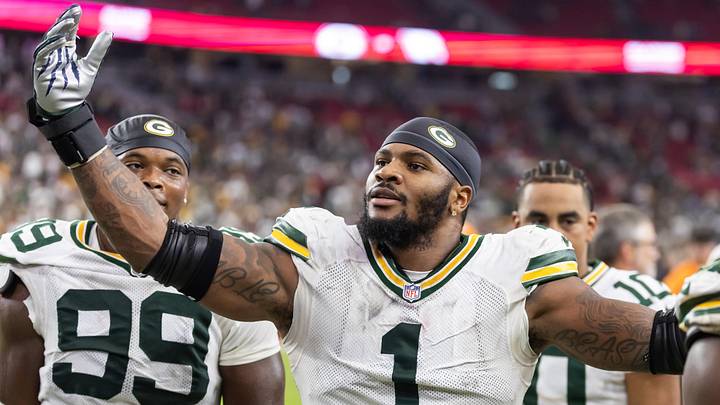 Oct 19, 2025; Glendale, Arizona, USA; Green Bay Packers defensive lineman Micah Parsons (1) against the Arizona Cardinals at State Farm Stadium.