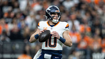 Denver Broncos v Las Vegas Raiders