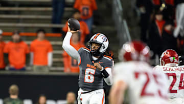 Nov 1, 2025; Corvallis, Oregon, USA; Oregon State Beavers quarterback Maalik Murphy (6) throws a pass during the second half ]against the Washington State Cougars at Reser Stadium. Mandatory Credit: Craig Strobeck-Imagn Images