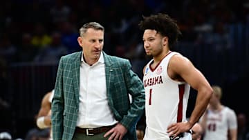 Mar 23, 2025; Cleveland, OH, USA; Alabama Crimson Tide head coach Nate Oats coaches guard Mark Sears (1) in the second half against the St. Mary's Gaels during the NCAA Tournament Second Round at Rocket Arena. Mandatory Credit: Ken Blaze-Imagn Images