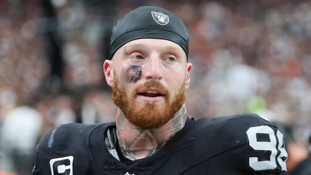 Las Vegas Raiders defensive end Maxx Crosby on the sideline during the first quarter against the Chicago Bears.
