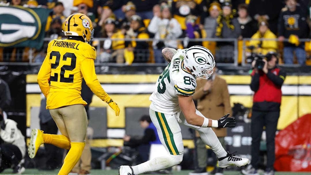 Former Chiefs Safety Juan Thornhill gets beat in coverage by Packers TE Tucker Kraft in the Steelers 35-25 loss to Green Bay in Week 8.