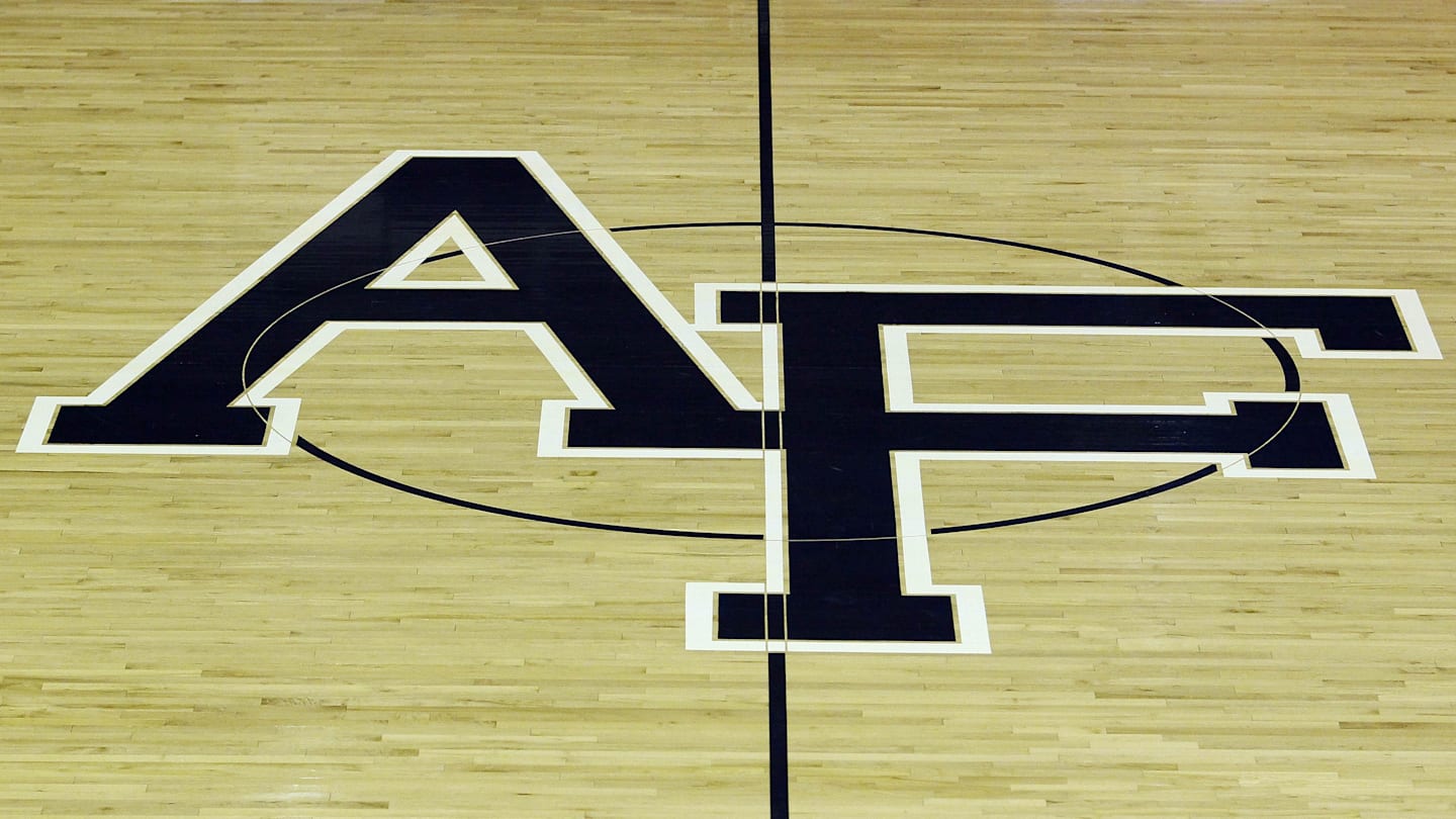 Air Force Falcons Women’s Basketball Bounces Back, Blows Out Portland State