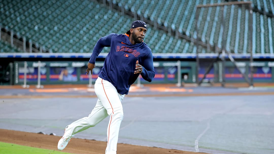 May 23, 2025; Houston, Texas, USA; Houston Astros designated hitter Yordan Alvarez (44) works out prior to the game against the Seattle Mariners at Daikin Park. May 23, 2025; Houston, Texas, USA; Houston Astros designated hitter Yordan Alvarez (44) works out prior to the game against the Seattle Mariners at Daikin Park.
