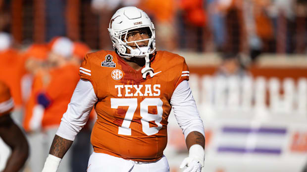 Texas Longhorns offensive lineman Kelvin Banks Jr. against the Clemson Tigers