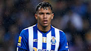 Gabriel Veron, que pertence ao Porto, é alternativa para o ataque