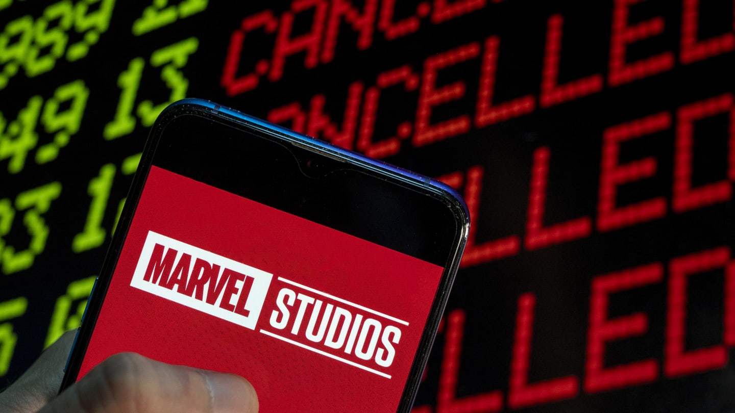 Marvel незаметно отменяет главный фильм MCU; фанаты вступили в конфликт