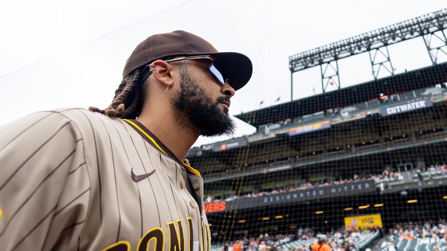 Padres Trail Dodgers by One Game Ahead NL West Showdown
