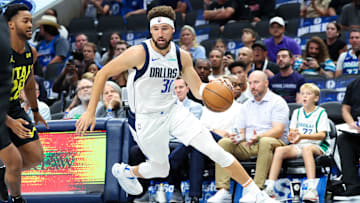 Oct 10, 2024; Dallas, Texas, USA;  Dallas Mavericks guard Klay Thompson (31) dribbles during the first half against the Utah Jazz at American Airlines Center. Mandatory Credit: Kevin Jairaj-Imagn Images