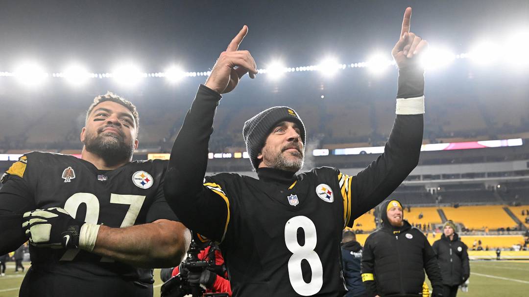 Aaron Rodgers led the Steelers to an AFC North championship in 2025.