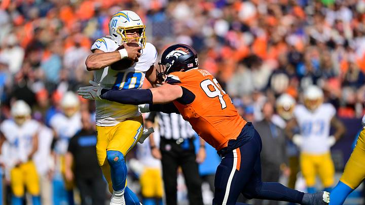Los Angeles Chargers v Denver Broncos