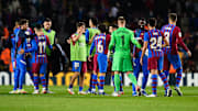 Los jugadores del Barça festejan su triunfo frente al Espanyol