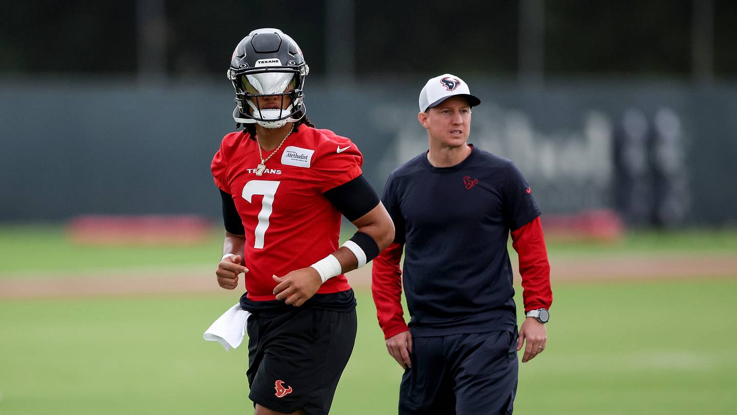 Predicting the top 5 quarterbacks in the AFC for the 2024 NFL Season - Vimarsana News