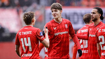 Ruud Nijstad (mi.) spielt für Twente Enschede Ruud Nijstad (mi.) spielt für Twente Enschede