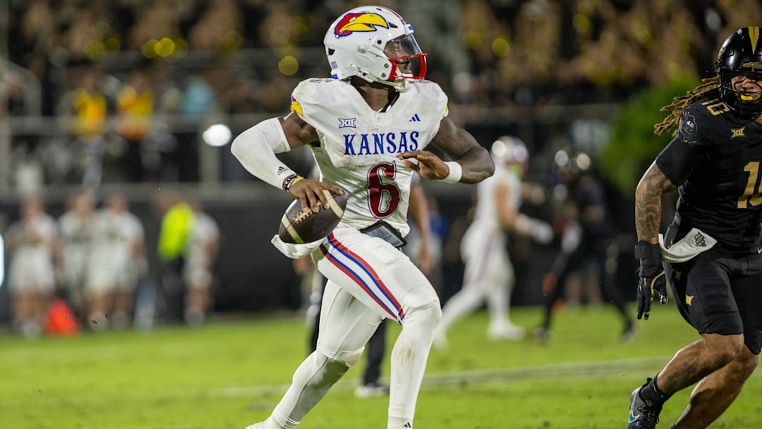 Kansasfootball star quarterback Jalon Daniels
