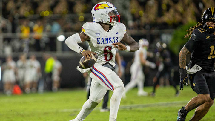 Kansasfootball star quarterback Jalon Daniels
