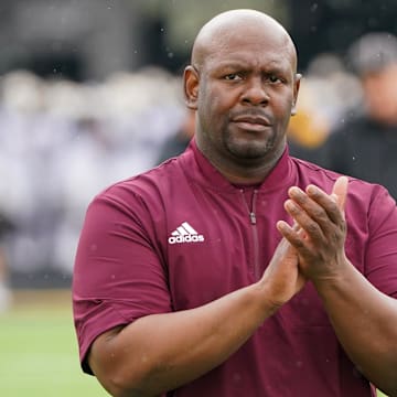 AP top 25 poll: Penn State falls, Georgia at No. 1 in college football