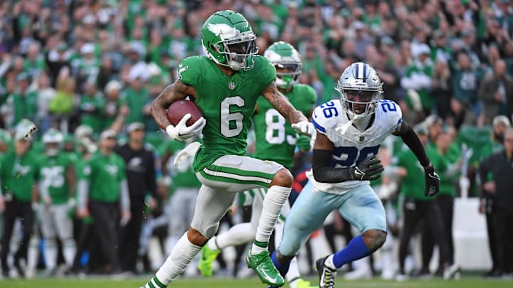 Philadelphia Eagles receiver DeVonta Smith scores a touchdown  against the Dallas Cowboys in an NFL regular season game