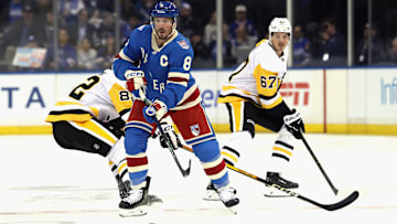 Pittsburgh Penguins v New York Rangers