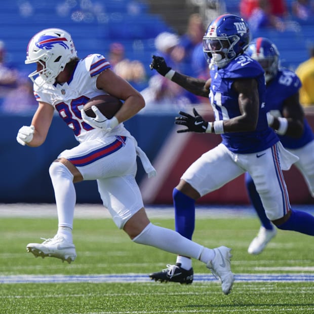 Buffalo Bills wide receiver Stephen Gosnell runs after making a catch against the New York Giants.