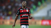 De la Cruz trabalha para voltar a ficar à disposição no Flamengo.
