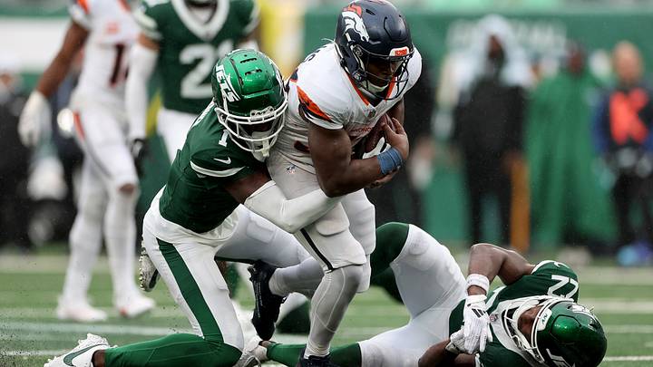 Denver Broncos v New York Jets