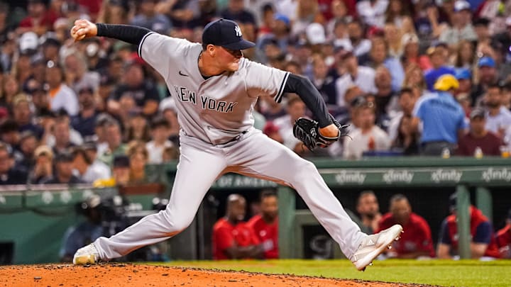 Aug 12, 2022; Boston, Massachusetts, USA; New York Yankees relief pitcher Scott Effross (59) throws a pitch against the Boston Red Sox in the eighth inning at Fenway Park. Mandatory Credit: David Butler II-Imagn Images Aug 12, 2022; Boston, Massachusetts, USA; New York Yankees relief pitcher Scott Effross (59) throws a pitch against the Boston Red Sox in the eighth inning at Fenway Park. Mandatory Credit: David Butler II-Imagn Images