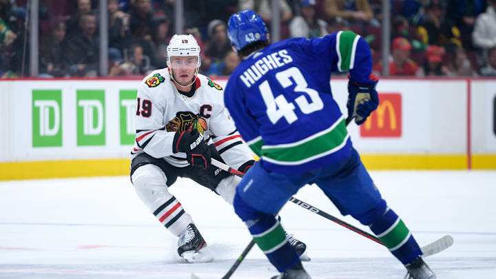 Chicago Blackhawks v Vancouver Canucks