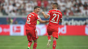 Benjamin Pavard und Lucas Hernandez
