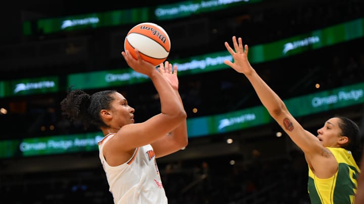May 23, 2025; Seattle, Washington, USA; Phoenix Mercury forward Alyssa Thomas (25) shoots the ball against the Seattle Storm during the second half at Climate Pledge Arena. Mandatory Credit: Steven Bisig-Imagn Images May 23, 2025; Seattle, Washington, USA; Phoenix Mercury forward Alyssa Thomas (25) shoots the ball against the Seattle Storm during the second half at Climate Pledge Arena. Mandatory Credit: Steven Bisig-Imagn Images