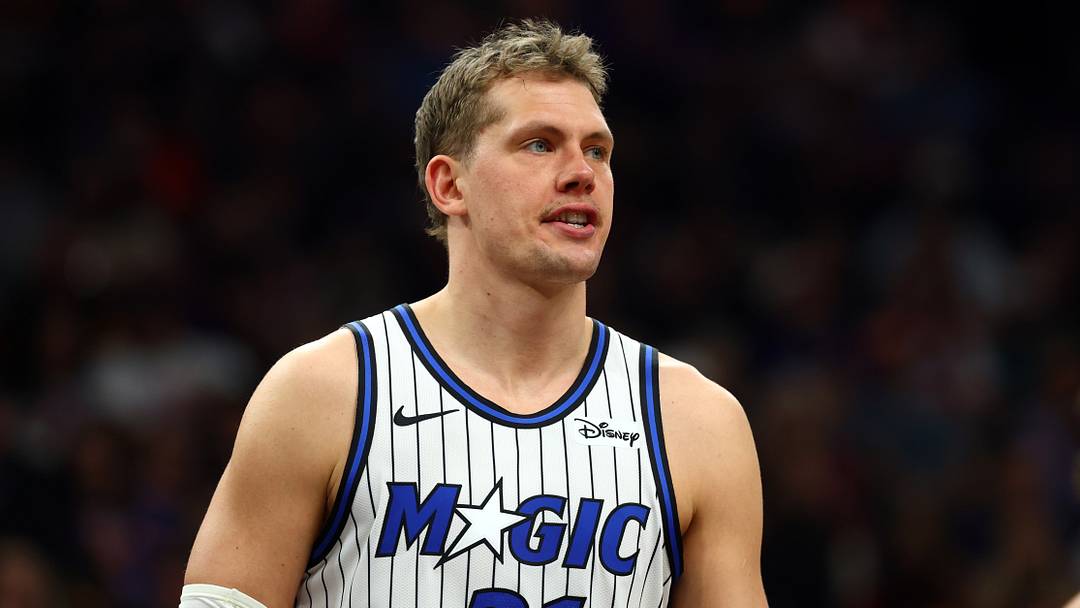 Feb 21, 2026; Phoenix, Arizona, USA; Orlando Magic forward Moritz Wagner (21) against the Phoenix Suns at Mortgage Matchup Center. Mandatory Credit: Mark J. Rebilas-Imagn Images