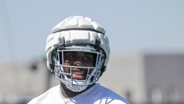 Las Vegas Raiders OL DJ Glaze.