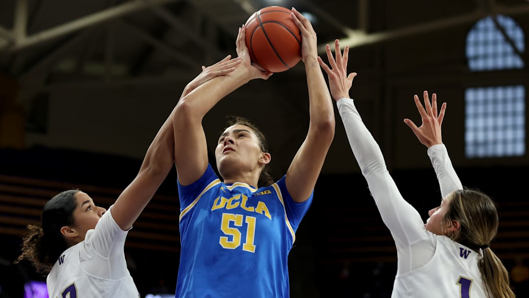 UCLA v Washington
