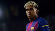 Lamine Yamal et le Barça défient le Real à 16h15.