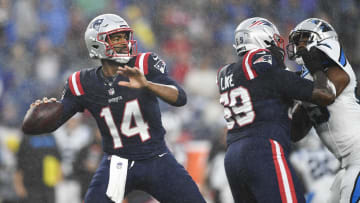 Carolina Panthers v New England Patriots