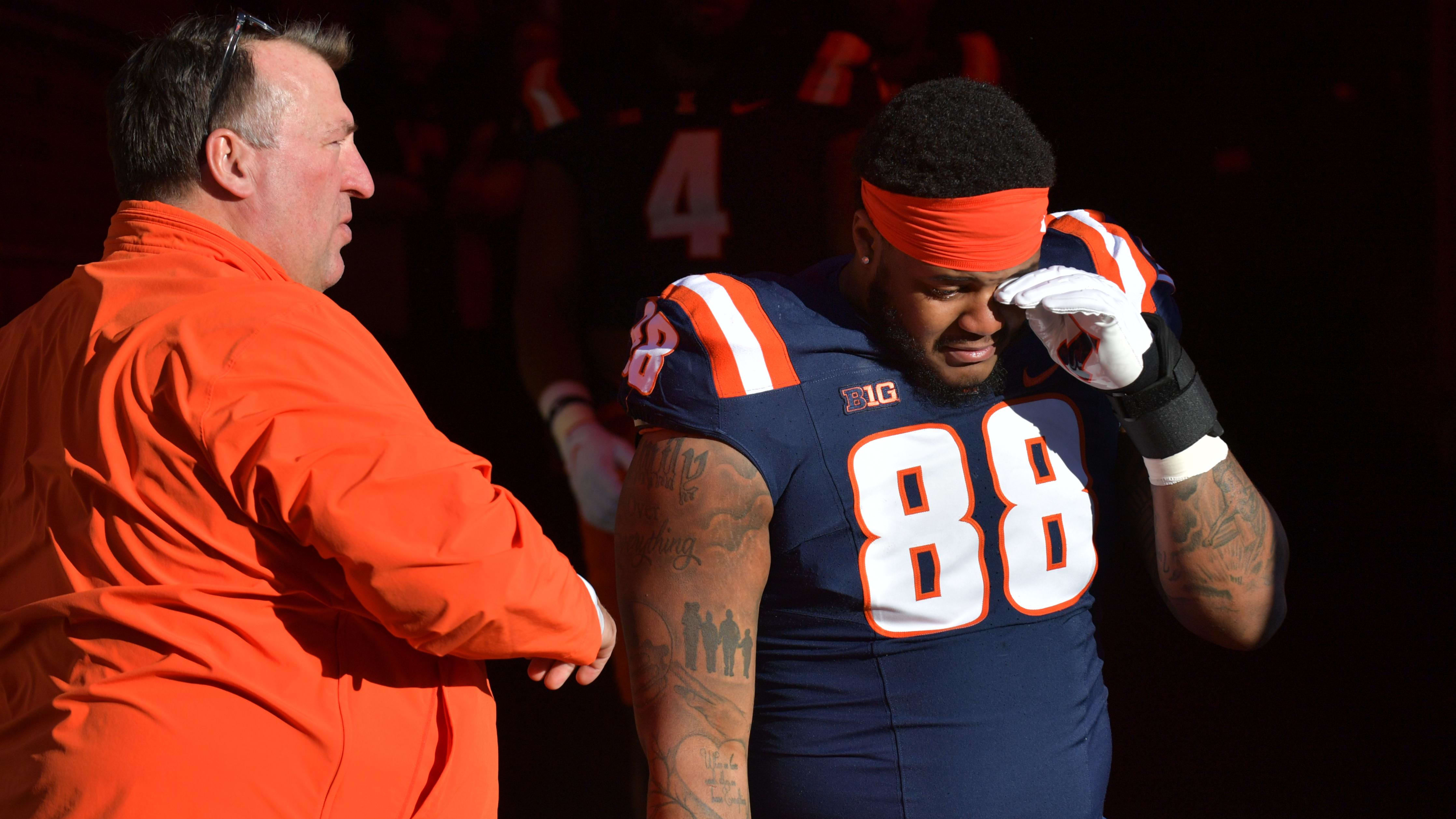 Illinois Fighting Illini defensive tackle Keith Randolph Jr.