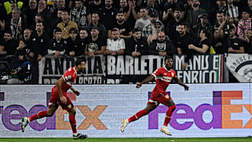 El Bilal Toure mit dem Siegtreffer